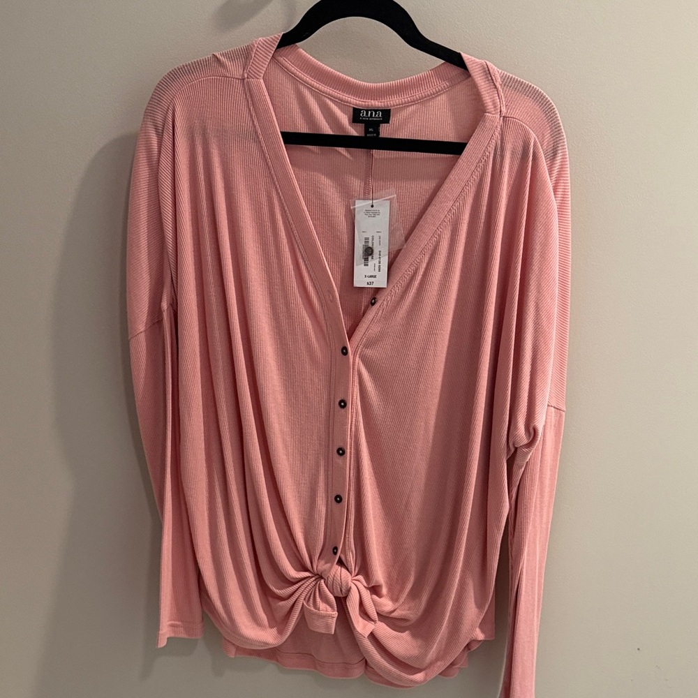 🧡 NWT ANA LONG SLEEVE TOP
